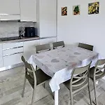 Serendipity, Villa *