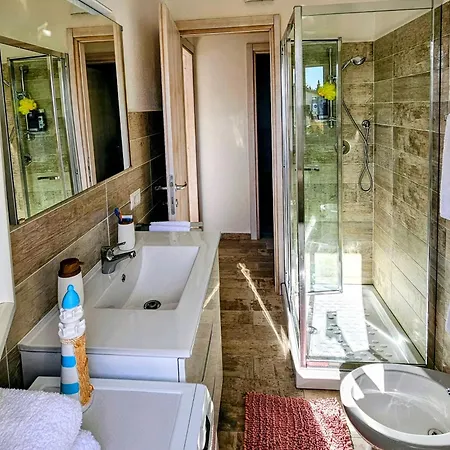 Serendipity, Villa *